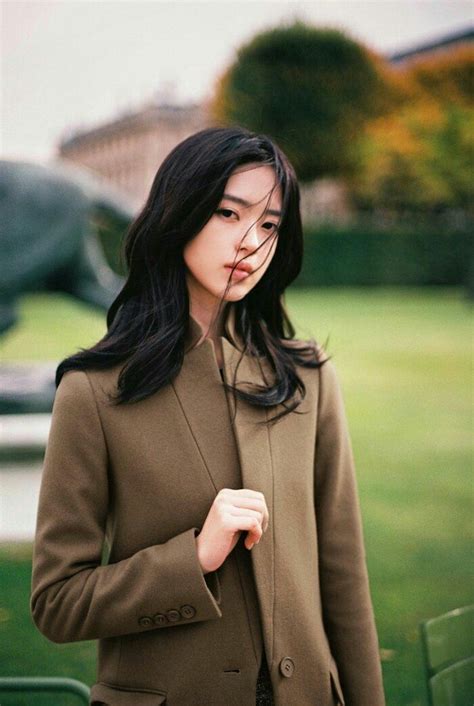 lee hyein model